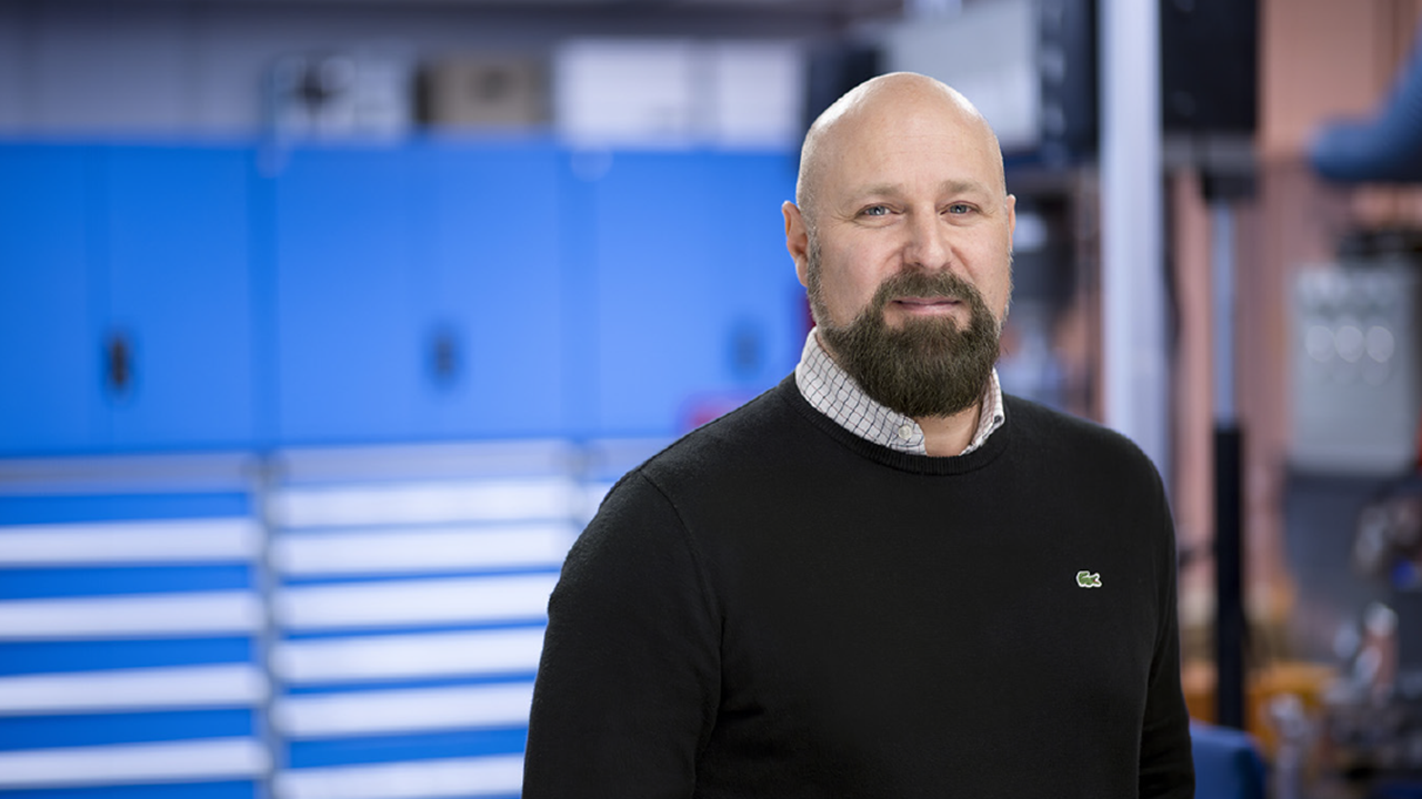 Le professeur Étienne Martin, spécialiste en impression 3D de poudre d'aluminium