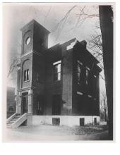 L’immeuble qui a abrité l'École Polytechnique de 1875 à 1904; 