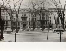 Vue de la bâtisse principale de Polytechnique, 1953; 