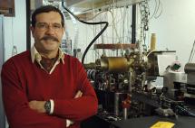 Des intuitions d'Einstein aux inégalités de Bell et aux bits quantiques: une nouvelle révolution quantique?