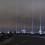 Faisceaux lumineux sur le mont Royal