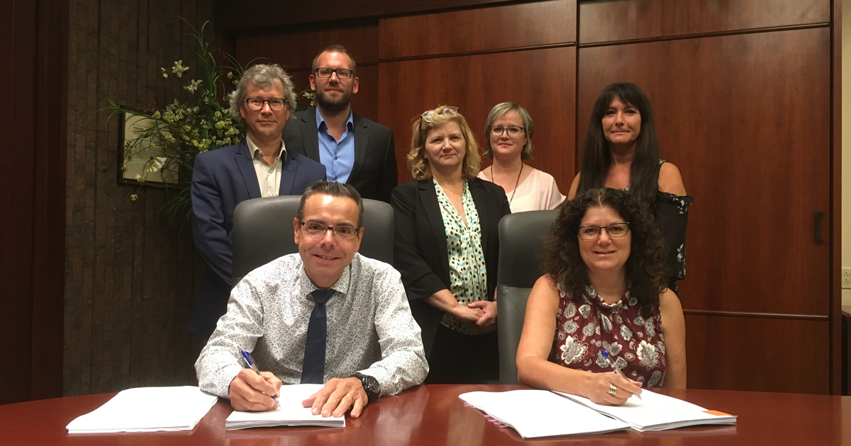 Signature de la nouvelle convention collective entre Polytechnique Montréal le SEBEP en 2018.