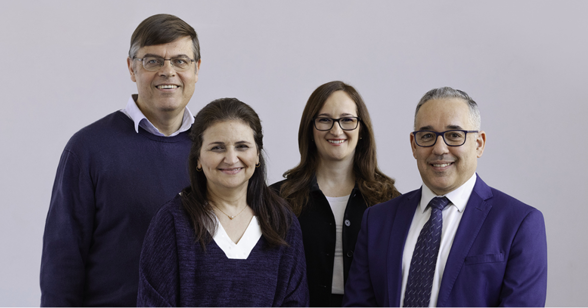 De gauche à droite : Le professeur titulaire Frédéric Cuppens, les professeures titulaires Nora Boulahia Cuppens et Gabriela Nicolescu et le professeur titulaire José Fernandez, du Département de génie informatique et génie logiciel. De gauche à droite : Le professeur titulaire Frédéric Cuppens, les professeures titulaires Nora Boulahia Cuppens et Gabriela Nicolescu et le professeur titulaire José Fernandez, du Département de génie informatique et génie logiciel.
