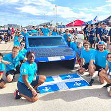 Une vingtaine d'étudiantes et d'étudiants de Polytechnique dans divers domaines de génie ont pris part aux compétitions Formula Sun Grand Prix (photo) et American Solar Challenge qui étaient organisées par l'Innovators Educational Foundation.