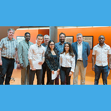 Les gagnants de prix et le jury de l'édition de l'été 2017 du cours ELE3000 à Polytechnique Montréal.