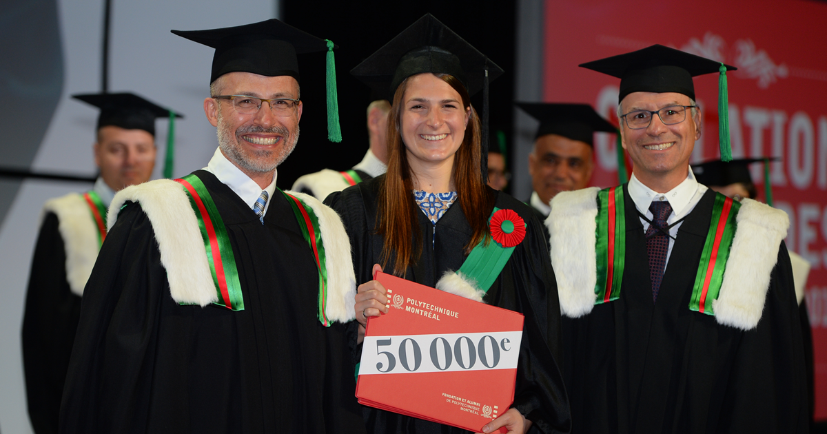 Pierre Langlois, la récipiendaire du 50000e diplôme de Polytechnique Montréal Eva Terriault et Yves Boudreault. (Photo : Service de photographie Patrick) Pierre Langlois, la récipiendaire du 50000e diplôme de Polytechnique Montréal Eva Terriault et Yves Boudreault. (Photo : Service de photographie Patrick)