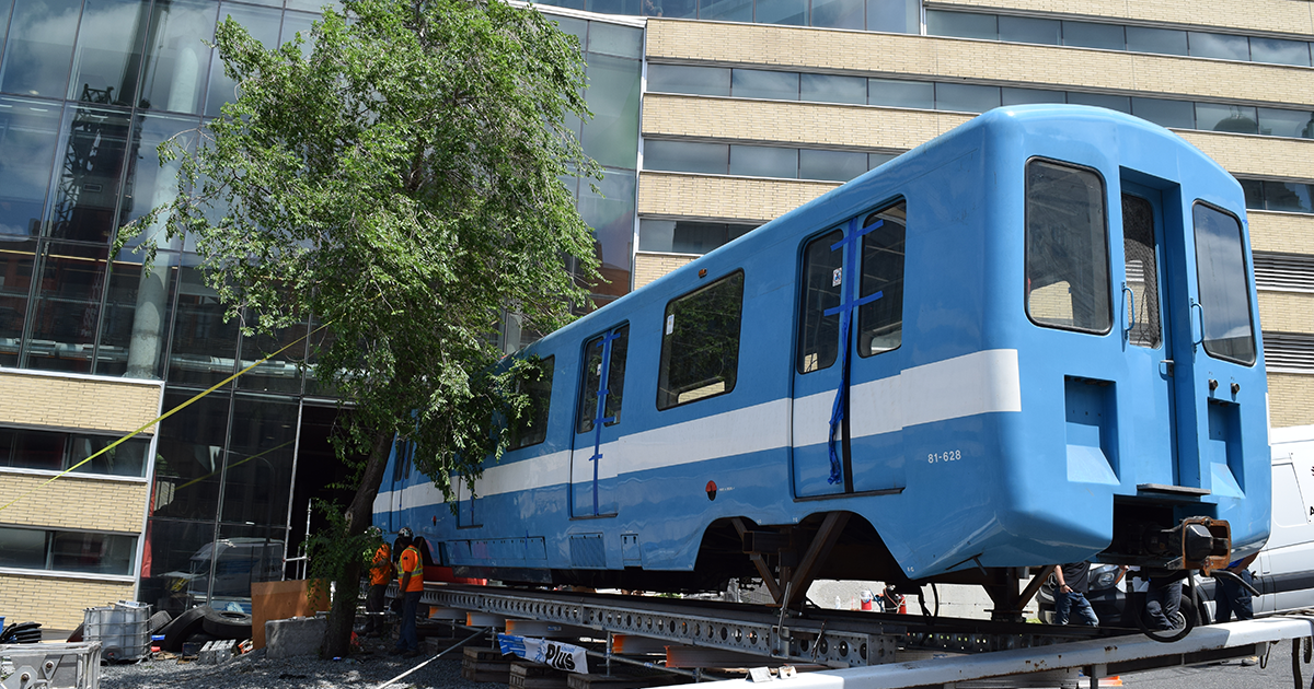 Arrivée de la voiture MR-32 Arrivée de la voiture MR-32