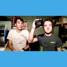 Raphaël Neveu et Hugues Marceau, diplômés au baccalauréat en génie électrique de Polytechnique Montréal et cofondateurs d'Autonom.