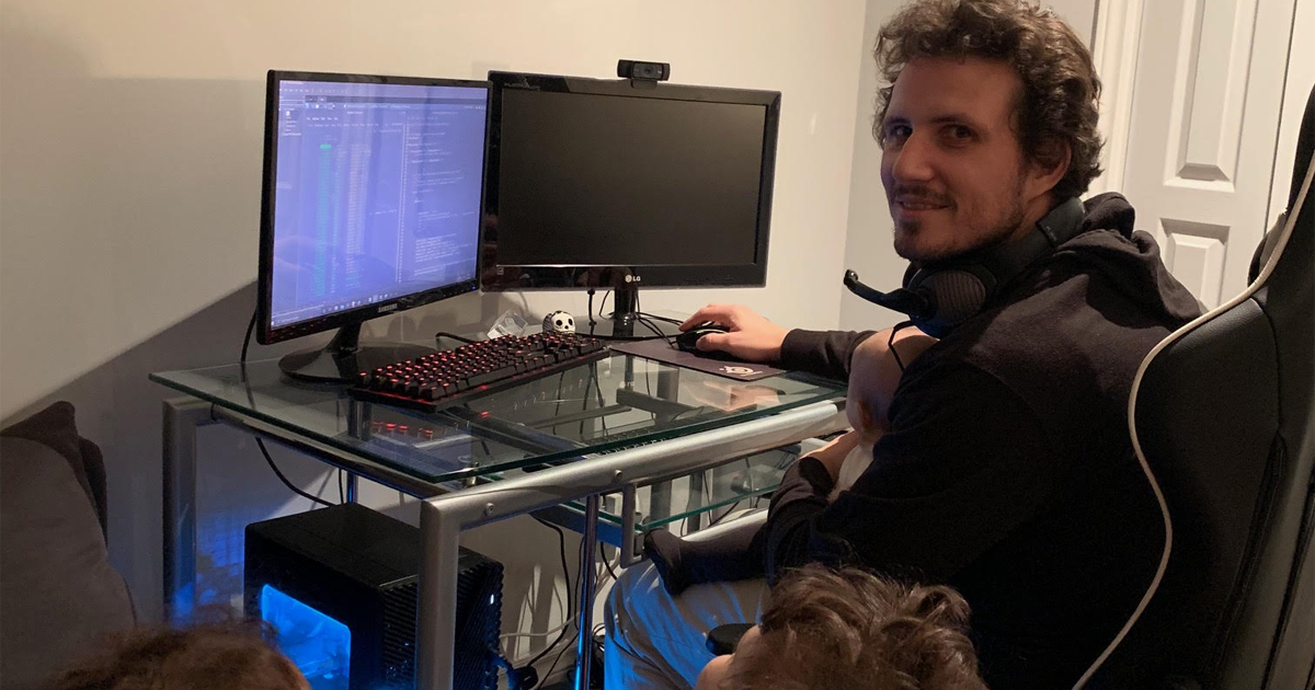 Célian Lefèvre a remporté l’un des prix de présence offerts aux participants venus s’initier au monde de la cybersécurité. Célian Lefèvre a remporté l’un des prix de présence offerts aux participants venus s’initier au monde de la cybersécurité.