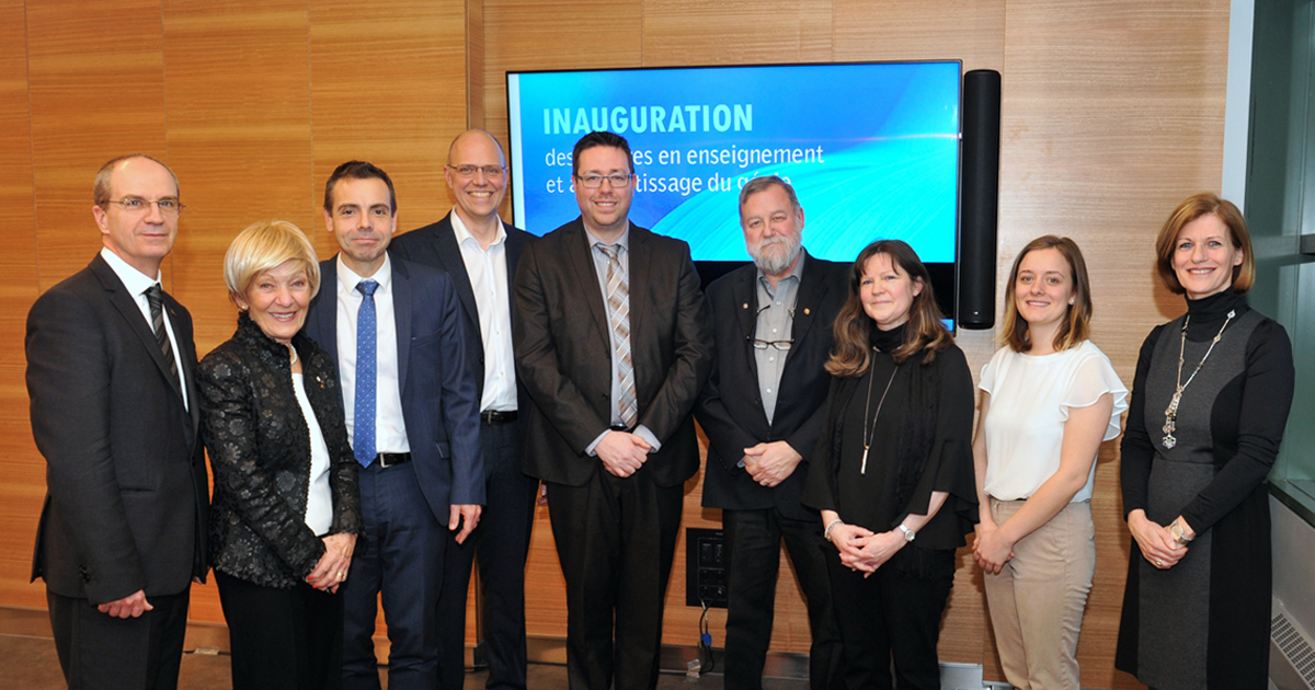 De gauche à droite : Philippe A. Tanguy, directeur général de Polytechnique Montréal; Michèle Thibodeau-DeGuire, principale et présidente du Conseil d’administration de Polytechnique Montréal; Steven Chamberland, directeur des affaires académiques et de l De gauche à droite : Philippe A. Tanguy, directeur général de Polytechnique Montréal; Michèle Thibodeau-DeGuire, principale et présidente du Conseil d’administration de Polytechnique Montréal; Steven Chamberland, directeur des affaires académiques et de l