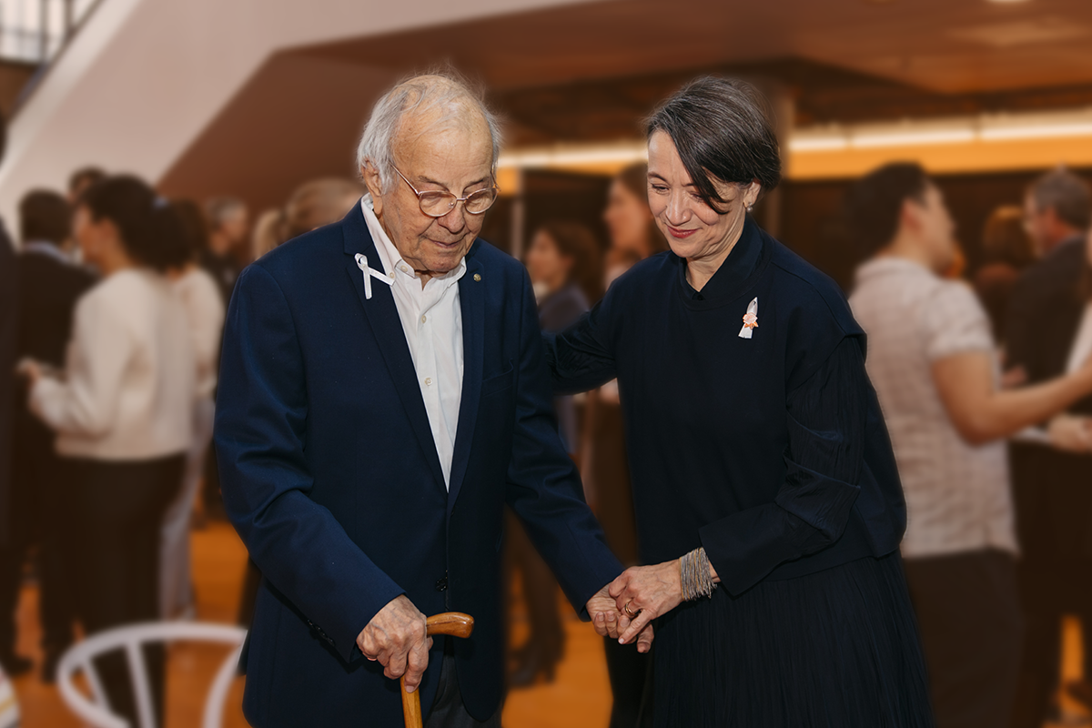 Louis Courville, directeur général par intérim en 1989 et 1990 à Polytechnique Montréal, et Nathalie Provost, survivante du drame du 6 décembre 1989. (Photo : Annie DIotte) Louis Courville, directeur général par intérim en 1989 et 1990 à Polytechnique Montréal, et Nathalie Provost, survivante du drame du 6 décembre 1989. (Photo : Annie DIotte)