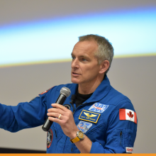 Conférences du 150e anniversaire : David Saint-Jacques inspire la communauté de Polytechnique Montréal