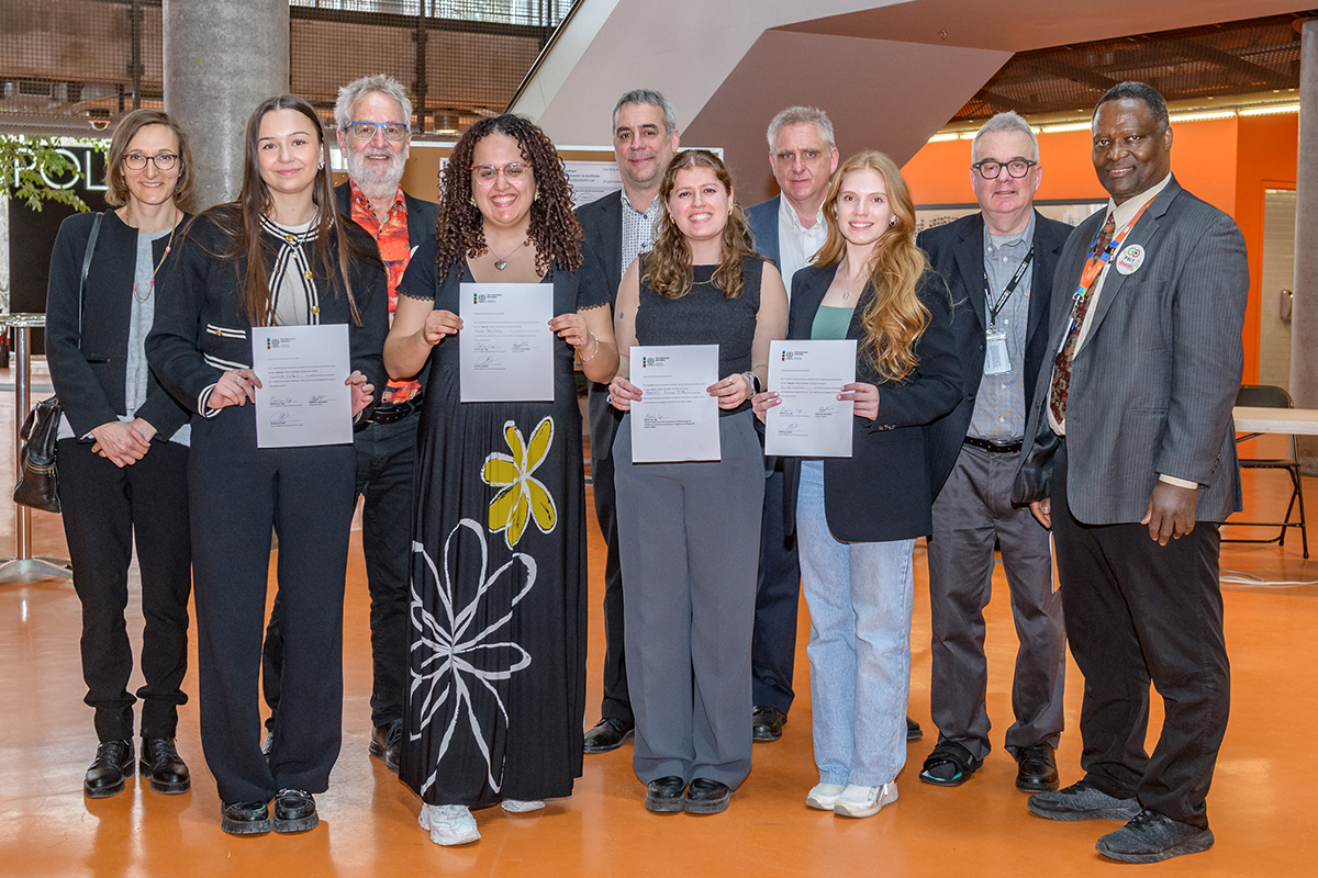 Les personnes ayant remporté un prix et les membres du jury pour le cours GBM3100 à la session d'hiver 2025 à Polytechnique Montréal.