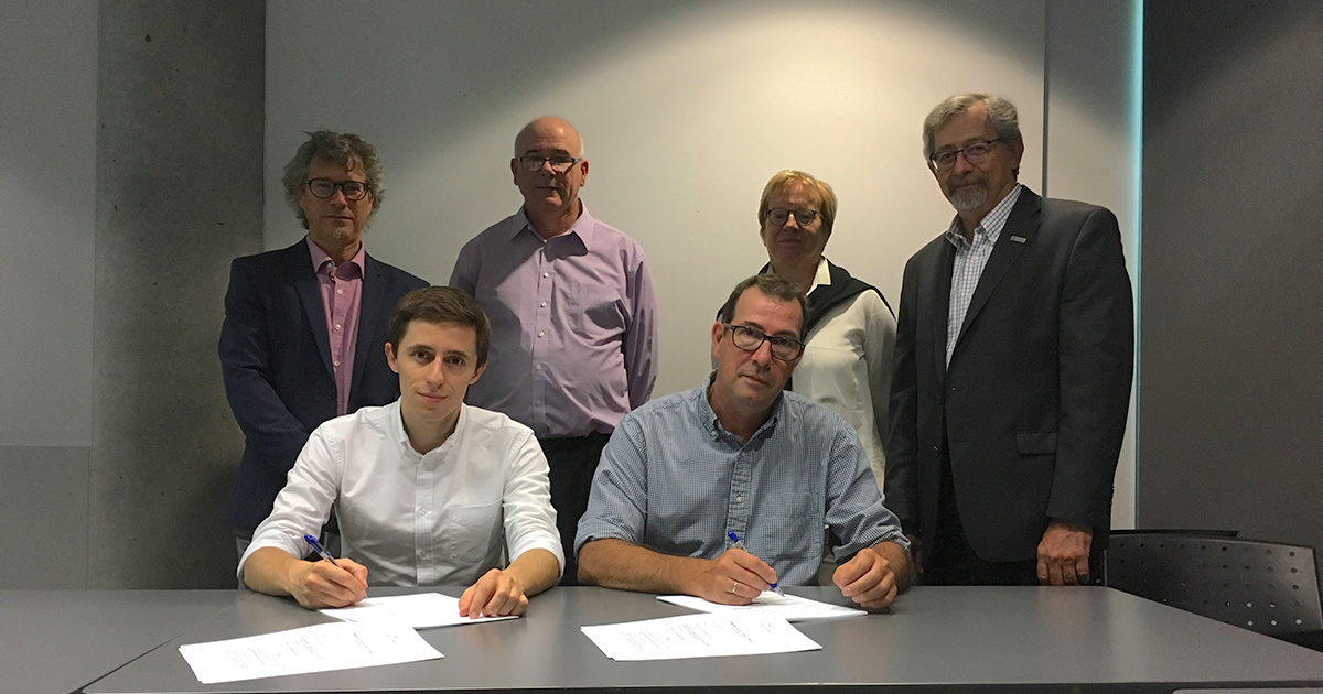 Signature de la première convention collective entre Polytechnique Montréal et l’unité des stagiaires postdoctoraux de l’ASSEP, le 15 septembre 2017. Signature de la première convention collective entre Polytechnique Montréal et l’unité des stagiaires postdoctoraux de l’ASSEP, le 15 septembre 2017.