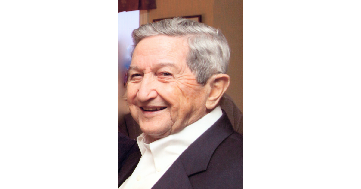 Monsieur Julien Dubuc. 