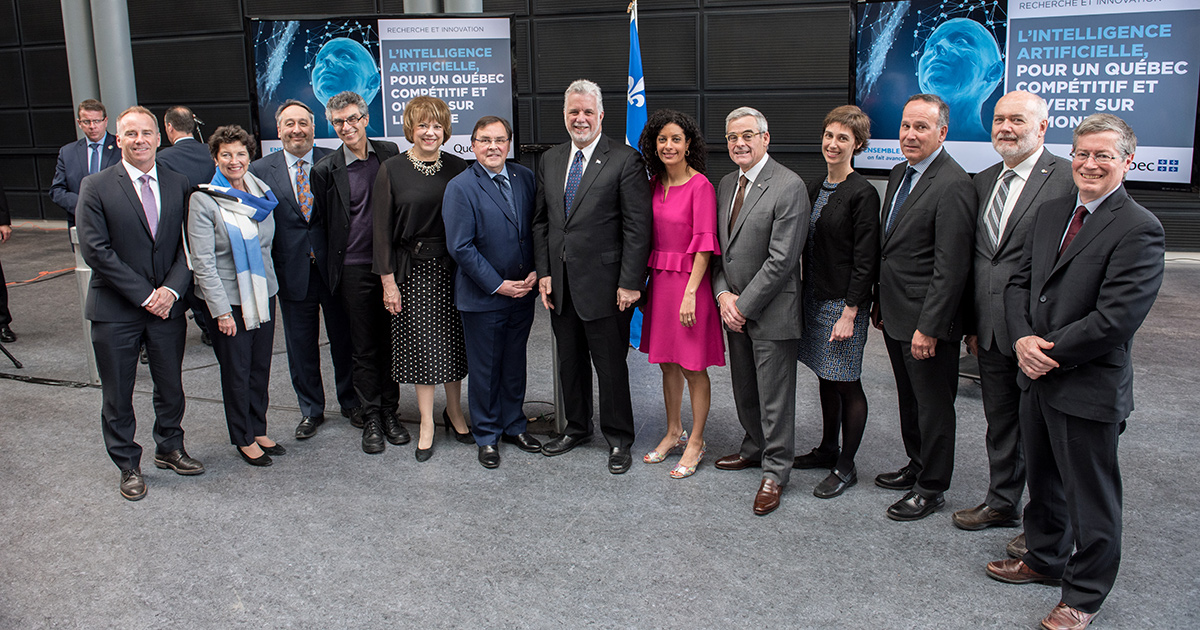 Les dignitaires présents lors de l'annonce officielle de la création de la grappe québécoise en intelligence artificielle. Les dignitaires présents lors de l'annonce officielle de la création de la grappe québécoise en intelligence artificielle.