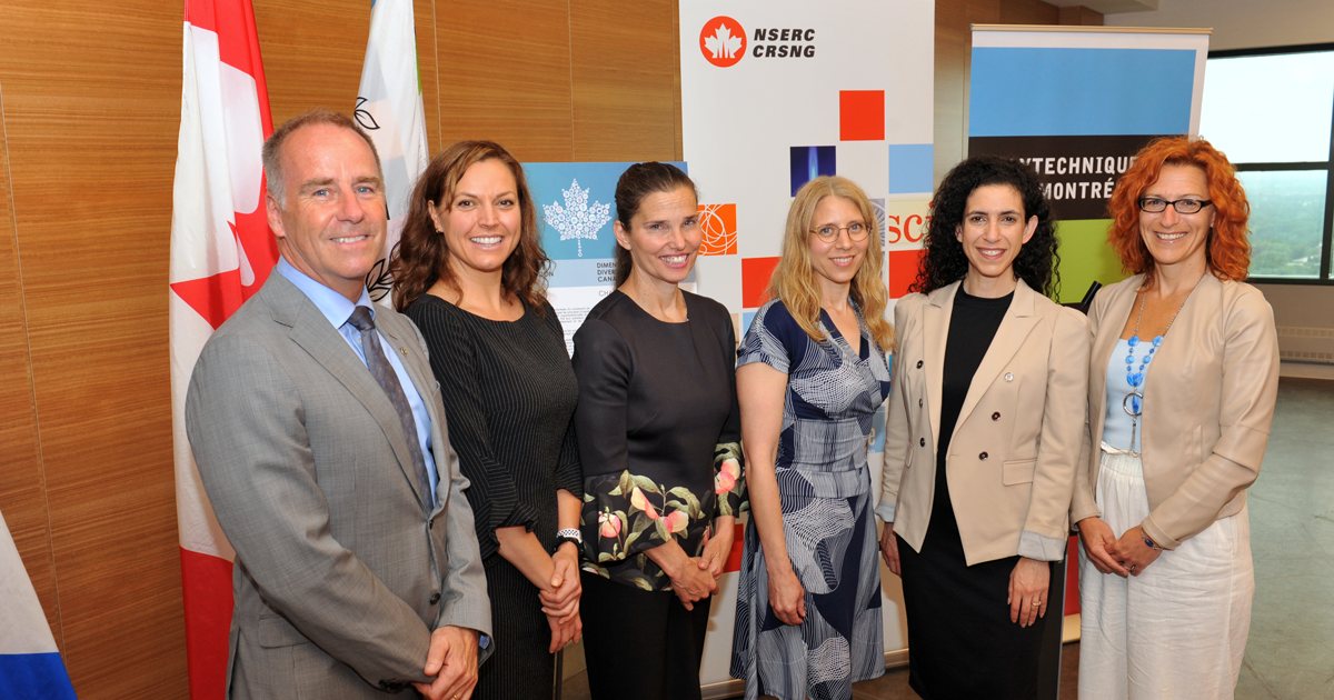 François Bertrand, Danika Goosney, Kirsty Duncan, Sarah Dorner, Rachel Bendayan, Annie Ross (Photo : Denis Bernier Photographe) François Bertrand, Danika Goosney, Kirsty Duncan, Sarah Dorner, Rachel Bendayan, Annie Ross (Photo : Denis Bernier Photographe)