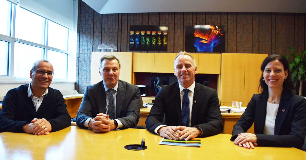 Signature d’une entente entre Polytechnique Montréal et le Collège André-Grasset Signature d’une entente entre Polytechnique Montréal et le Collège André-Grasset