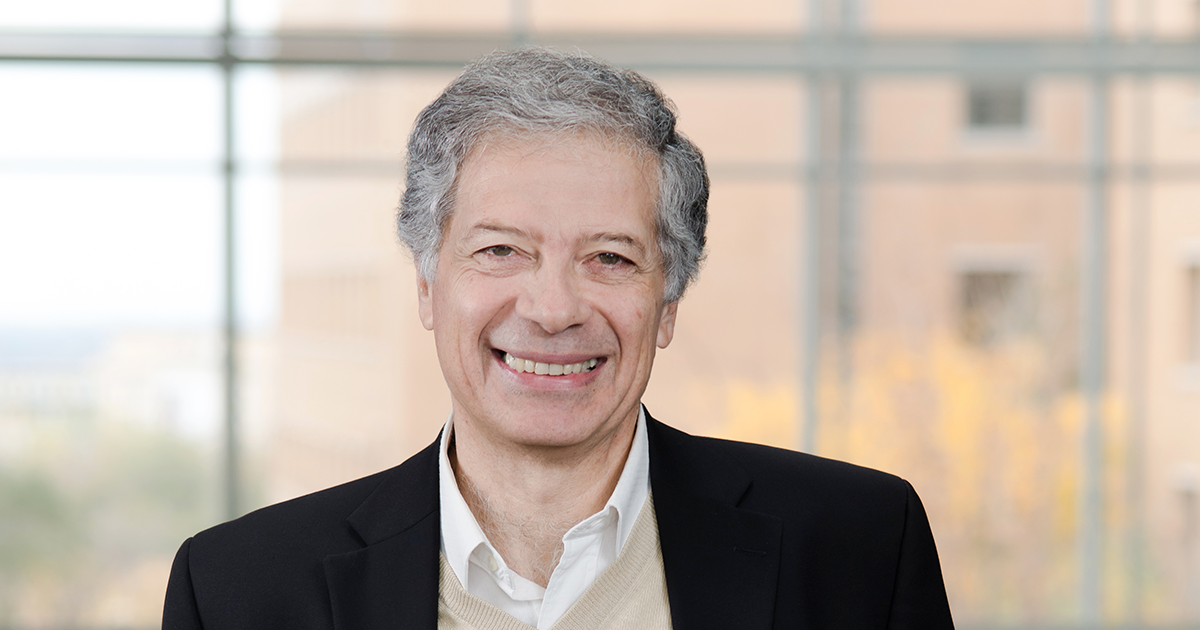 Roland Malhamé, professeur titulaire au Département de mathématiques et de génie industriel. Roland Malhamé, professeur titulaire au Département de mathématiques et de génie industriel.
