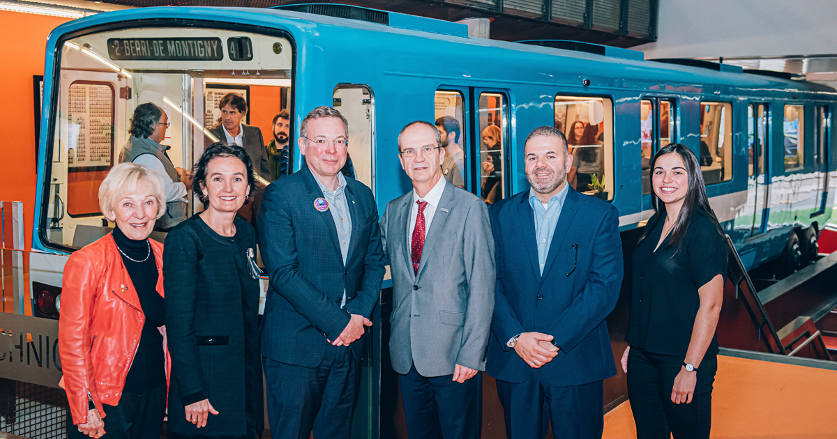 Les dignitaires présents à l'inauguration de la Station Polytechnique-Alstom. (Photo : Caroline Perron Photographies) Les dignitaires présents à l'inauguration de la Station Polytechnique-Alstom. (Photo : Caroline Perron Photographies)