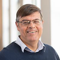 Photo : Frédéric Cuppens, PhD Professeur en cybersécurité – Département génie informatique et génie logiciel à Polytechnique Montréal