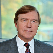 Polytechnique Montréal décerne le Prix d’excellence en recherche et innovation 2022 au professeur Ludvik Martinu Polytechnique Montréal décerne le Prix d’excellence en recherche et innovation 2022 au professeur Ludvik Martinu