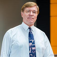 Le professeur Ludvik Martinu distingué par deux prestigieuses institutions Le professeur Ludvik Martinu distingué par deux prestigieuses institutions