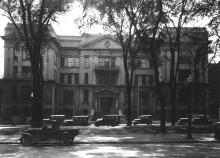 L'École Polytechnique de Montréal au 228 rue Saint-Denis vers 1910