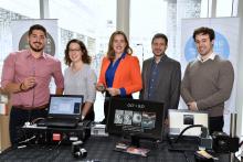 The TransMedTech-affiliated researchers and students presented their work at stations representing the Institute’s seven research areas: rehabilitation technologies; biosensors and medical microdevices; prognostic tests for progressive pathologies; minimally invasive treatment devices; imaging, laser therapy and biophotonic probes; nanorobotics and theranostics technology; and multimodal interventional imaging. The TransMedTech-affiliated researchers and students presented their work at stations representing the Institute’s seven research areas: rehabilitation technologies; biosensors and medical microdevices; prognostic tests for progressive pathologies; minimally invasive treatment devices; imaging, laser therapy and biophotonic probes; nanorobotics and theranostics technology; and multimodal interventional imaging.