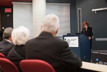 Bettina Hamelin, vice-présidente à la Direction des partenariats de recherche au CRSNG, lors de l'inauguration de la Chaire de recherche industrielle CRSNG-Hydro-Québec-Schneider Electric en optimisation des réseaux électriques intelligents.