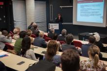 Bettina Hamelin, vice-présidente à la Direction des partenariats de recherche au CRSNG, lors de l'inauguration de la Chaire de recherche industrielle CRSNG-Hydro-Québec-Schneider Electric en optimisation des réseaux électriques intelligents.
