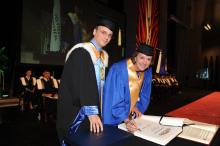 De gauche à droite : Alexandre Chabot, Secrétaire général de l’Université de Montréal; Isabelle Courville, présidente du Conseil d’administration de la Banque Laurentienne et récipiendaire d'un doctorat honoris causa de Polytechnique Montréal.