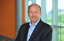 Robert Legros, professeur titulaire au Département de génie chimique de Polytechnique Montréal et titulaire de la Chaire de recherche sur la valorisation des matières résiduelles.