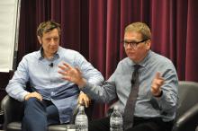 Le créateur Robert Lepage et l'animateur Alain Crevier